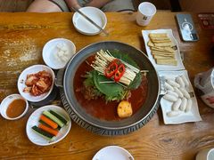 -喇喇排骨火锅·传统韩式脊骨汤(望京西园总店)