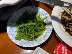 -魏铭鱼头捞饭(晋阳路店)