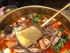 -毛肚向右·川渝毛肚王(经开永旺店)