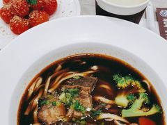 金牌半筋半肉面-康师傅私房牛肉面(北京南站店)