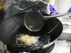 -小红车炸蛋葱油饼