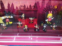 -泡泡玛特POPMART(上海环球港店)