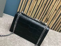 -Alexander McQueen(远洋太古里店)