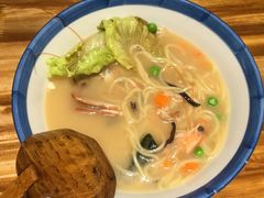 豚骨海鲜拉面-石屋料理(南京西路店)