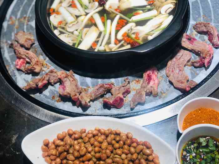 冲哥美蛙牛肉(洋河店)-"开业搞活动去的[礼花]位置在洋河路,轻.