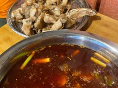 -肖肖酸萝卜鱼火锅(总店)