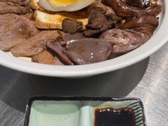 招牌卤狮头鹅七拼-潮界(虹桥新天地店)