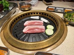 -蚂蚁洞·烤肉大营地(上海静安大悦城店)