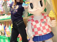 -燕莎奥特莱斯购物中心