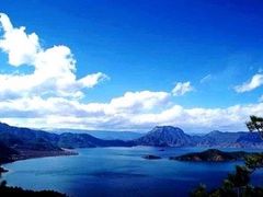 -雷波马湖风景区