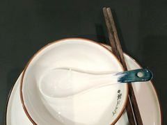 -聚汇三少·龙虾·中餐厅(莫邪路新天地店)