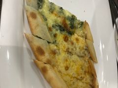 菠菜芝士披萨-TUK土耳其餐厅·下午茶(卢湾店)