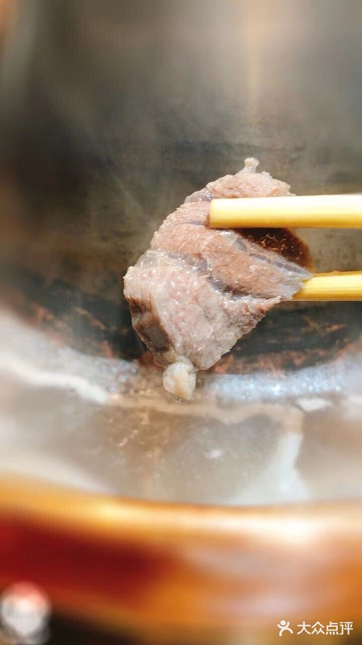 冬天吃个火锅它不香么？冰火两重天火锅
