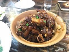 红烧猪蹄-徽州美食(三十年老店)