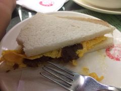 猪扒三明治-义顺牛奶公司(庇利金街店)