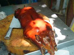 -黄记四更烤乳猪店