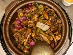 -胡须佬鸡煲四季火锅店(石厦西村直营店)