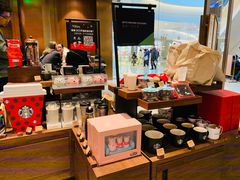 零售区-星巴克臻选(北京颐堤港中心第二店)