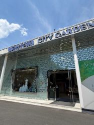 -城市花园婚纱摄影