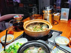-九道菜有鸡鱼头(石鼓路店)