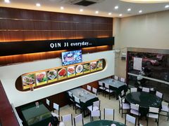 -覃记海鲜美食餐厅