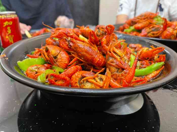 小杨龙虾馆(罗秀路店)-"老板最早在学校门口开到转移到罗秀路,吃了.