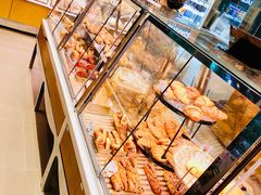 面包甜点陈列柜-巴黎贝甜(杨浦宝地店)