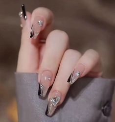-悦指间美甲美睫