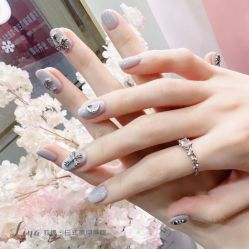 -莉娜美睫·穿戴甲