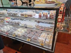 面包甜点陈列柜-新侨三宝乐面包店(崇文门店)