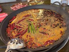 -黄潇洒老火锅(九眼桥宏济巷店)