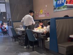 -海底捞火锅(长宁路龙之梦店)