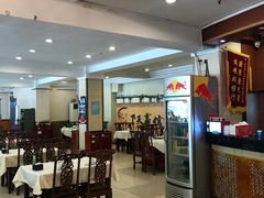大堂-鑫巴蜀小镇 · 水煮鱼专研店(玉桥店)