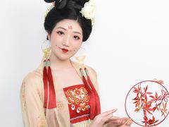 -金夫人化妆摄影职业培训学校