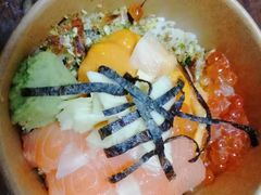 -HIHE Bistro·Oyster Bar(华熙live店)