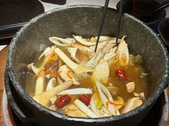 -芸山季·云南野生菌火锅(人民广场来福士店)