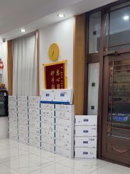 -靓芙泉专研痘痘肌