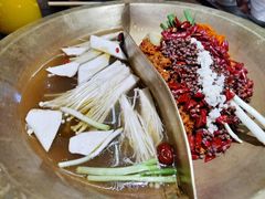 -沸炉重庆老火锅(军事博物馆店)