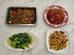 -江城燕子大排档(江汉路步行街店)