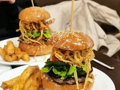 曼哈顿怪物-KATCHUP
