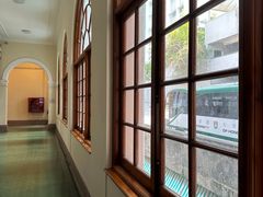 -香港大学