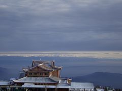 -峨眉山报国寺