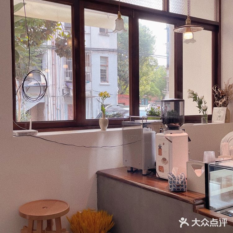 开在老社区的咖啡店，感受慢节奏生活。