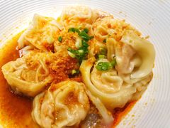 一只虾红油抄手-南小馆(迪士尼小镇店)
