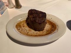 菲力牛排-茹丝葵经典牛排馆(上海外滩店)