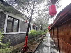 -大连步云山老汤度假山庄
