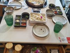 -喃喃椰·糟粕醋·椰子鸡火锅(七堡花园店)