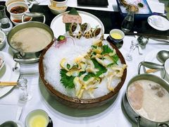 -红鼎豆捞·非遗鲍皇汤火锅(宝丰路店)