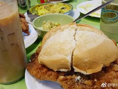 冰奶茶-胜利茶餐室