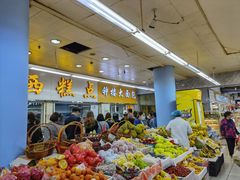 自助取餐区-钟楼大面包